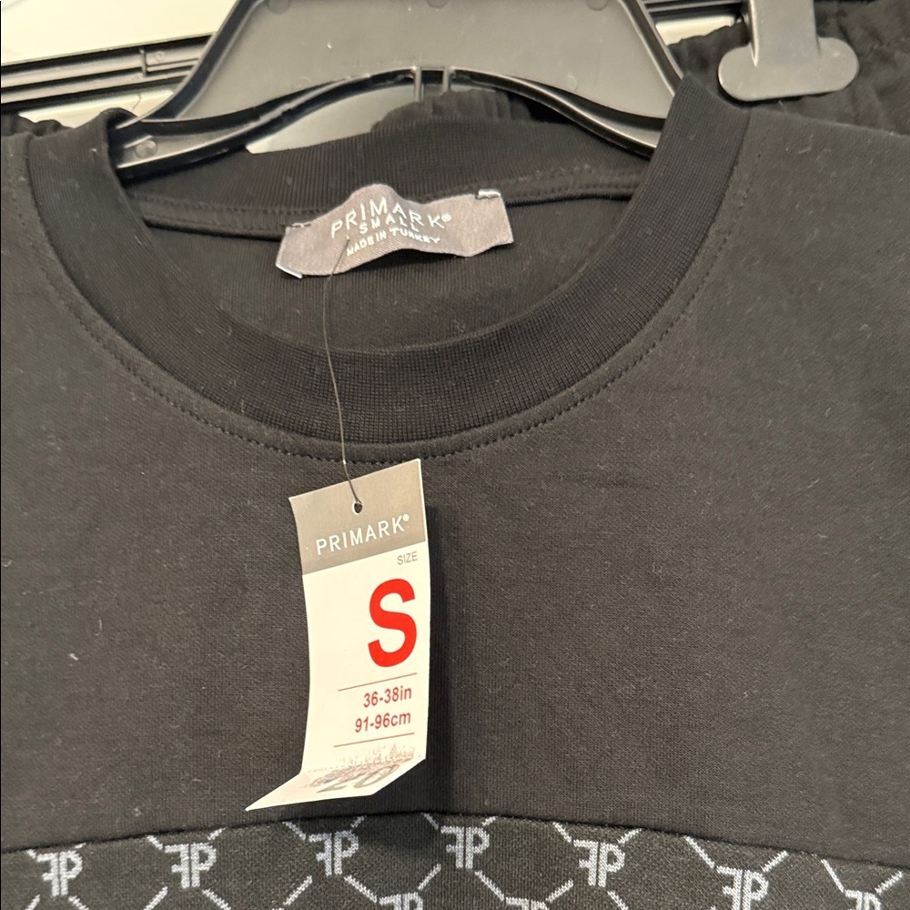 Primark Black Crewneck Sweater with Pattern Sets With Pants - Picture 2 of 9